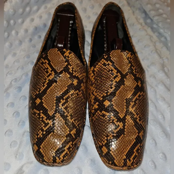 Vince.  Women's Loafer size 8