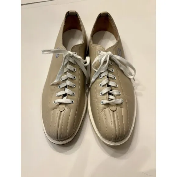 Vintage Linds Women’s Tan Leather Bowling Shoes – Size 10.5 D