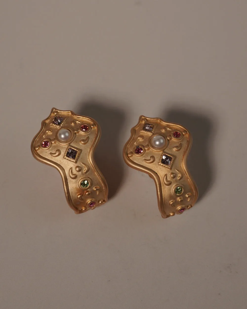 VINTAGE PASTEL ETRUSCAN CLIP ONS