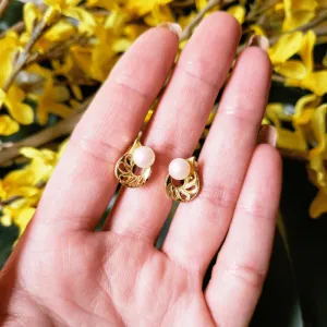 Vintage - Pearl On Leaf Clip-On Earrings
