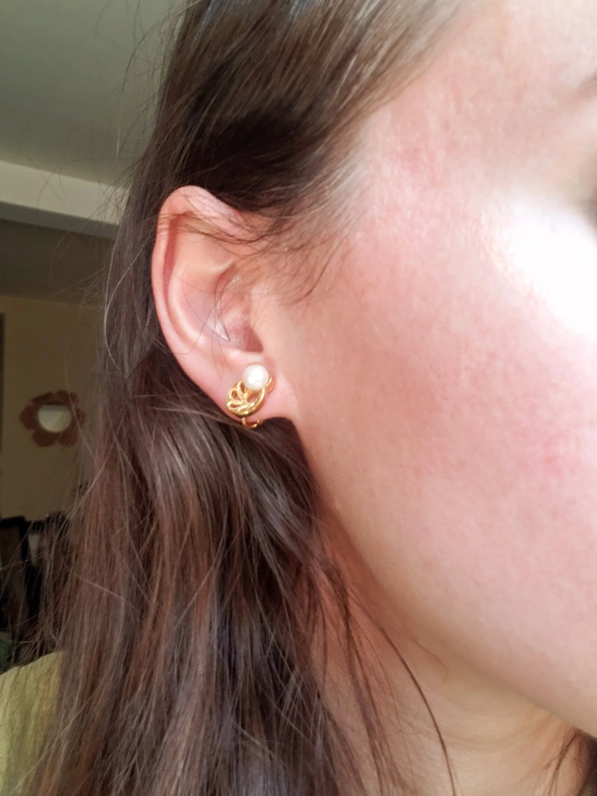 Vintage - Pearl On Leaf Clip-On Earrings