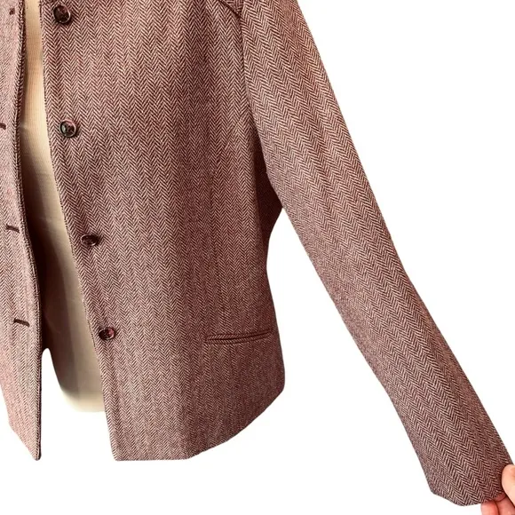 VINTAGE WOOL LADY JACKET ASTOR ONE BURGUNDY MAROON HERRINGBONE WINTER BLAZER