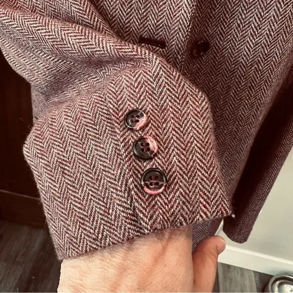 VINTAGE WOOL LADY JACKET ASTOR ONE BURGUNDY MAROON HERRINGBONE WINTER BLAZER