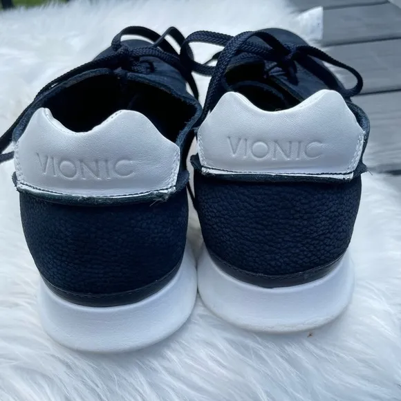 Vionic Men's size  11.5  Tucker Lace-up Casual Sneaker  navy blue