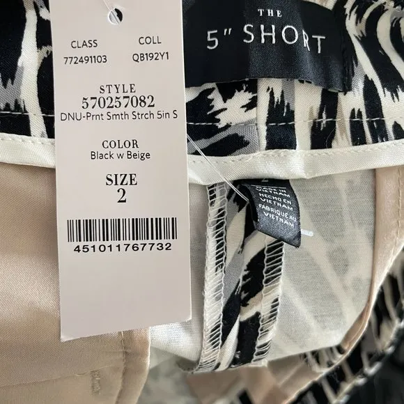 WHBM NWT 5-inch Smooth Stretch Abstract Black Beige NWT Casual Shorts Size 2