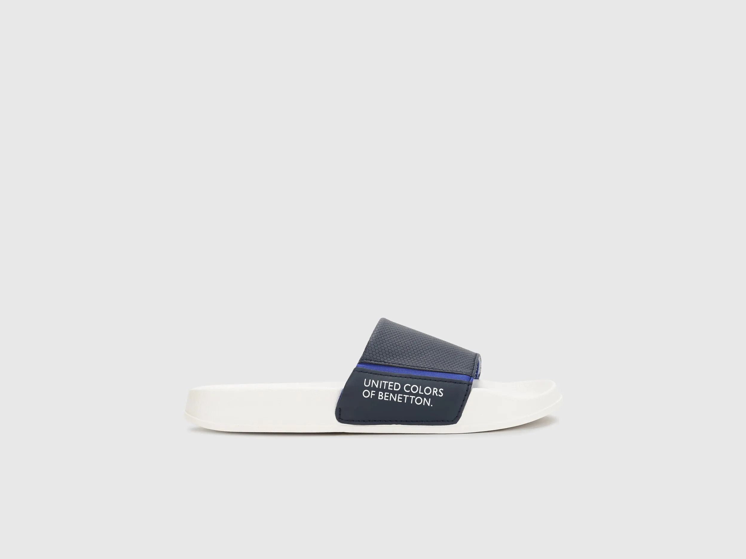 Women Textured Slip-On Sliders