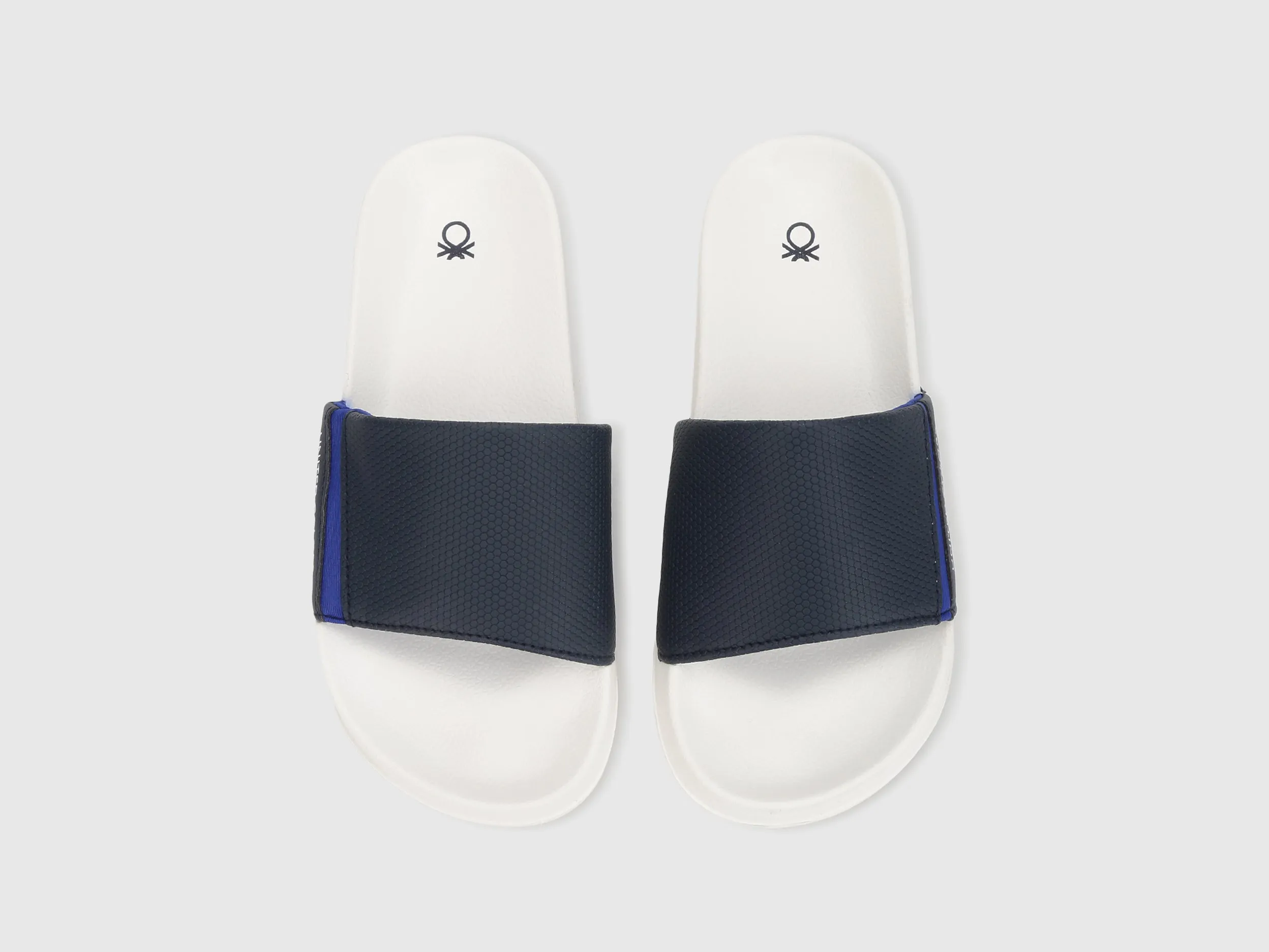 Women Textured Slip-On Sliders