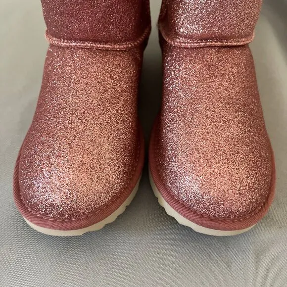 Womens UGG Boots Pink Classic Short Glitter Sparkle Sz 5 (fits 6-7 Runs Large )