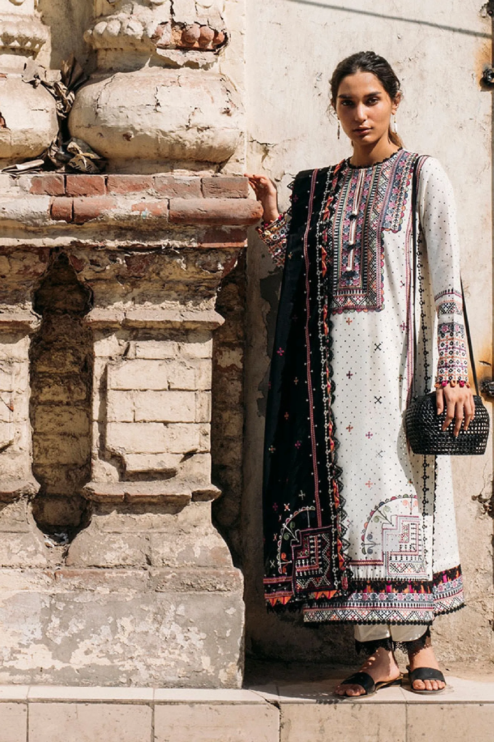 ZIBA (ZW21-10) |  Zaha Hamrahi Winter Collection 2021 | Unstitched Embroidered Karandi Suits