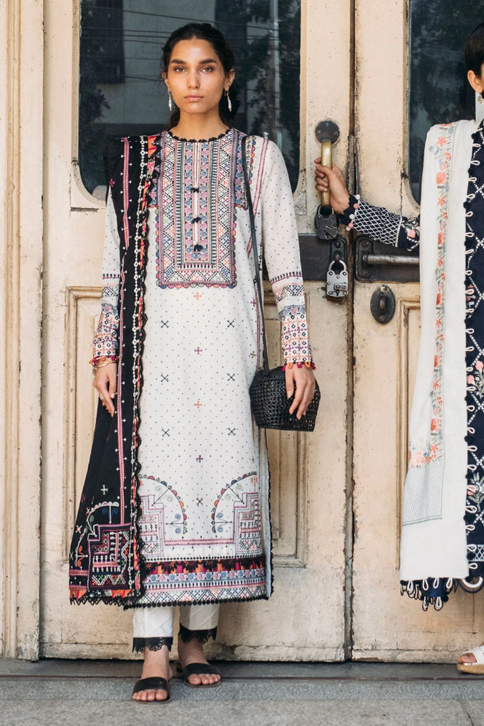 ZIBA (ZW21-10) |  Zaha Hamrahi Winter Collection 2021 | Unstitched Embroidered Karandi Suits
