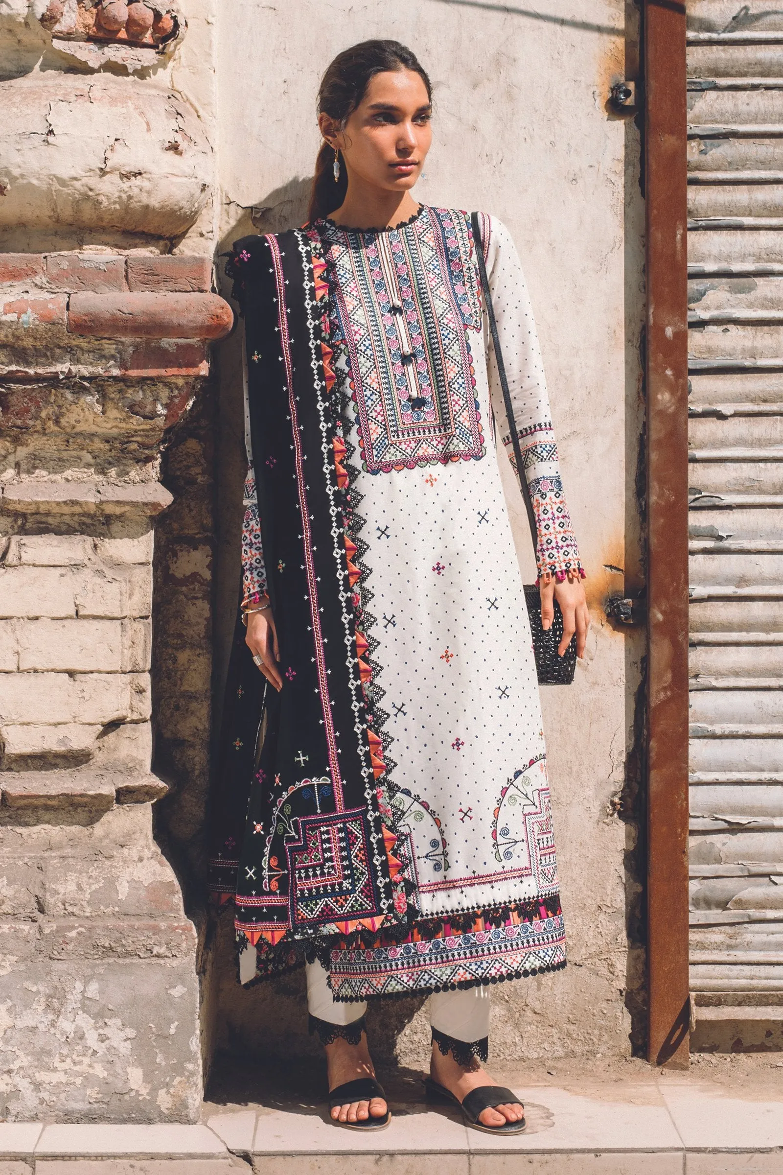 ZIBA (ZW21-10) |  Zaha Hamrahi Winter Collection 2021 | Unstitched Embroidered Karandi Suits